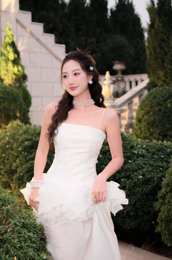 Nữ diễn viên xuất thân ngoài ngành trước khi theo đuổi diễn xuất.