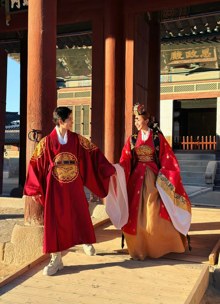 Xoài Non và Gil Lê thường dành thời gian đi du lịch ở trong và ngoài nước. Ảnh: IGNV