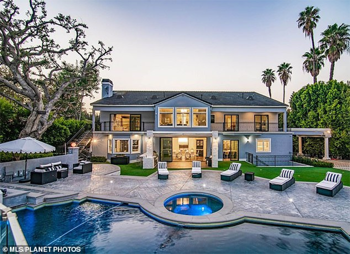 Meghan Trainor bất ngờ bán biệt thự 6,8 triệu đô, lý do có liên quan đến gia đình Ảnh 2