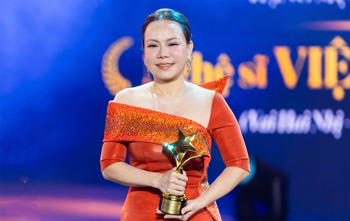 Hình ảnh Việt Hương mà khán giả thường thấy trước đó.