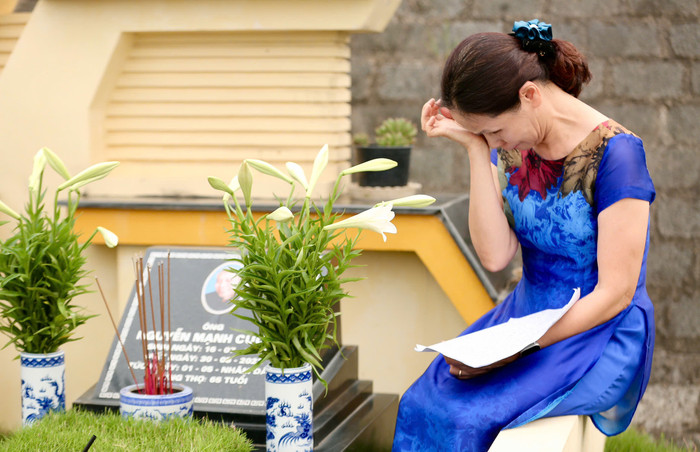 Tảo mộ ngày Tết Thanh minh: Hành trình trở về với cội nguồn Ảnh 4