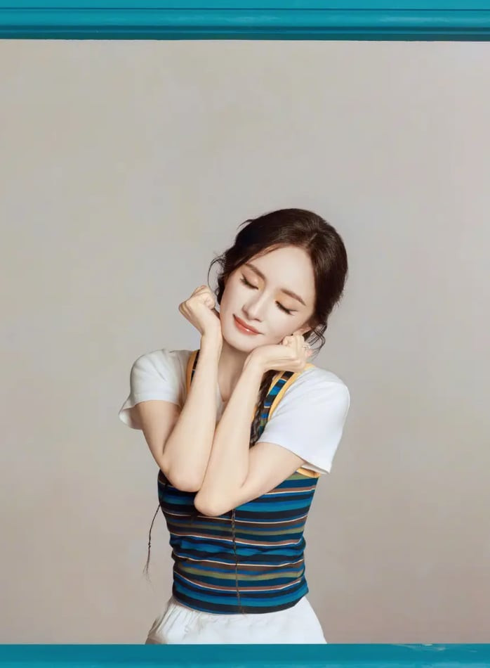 Cận cảnh nhan sắc Dương Mịch trong bộ ảnh mới nhất. - Ảnh: Sohu