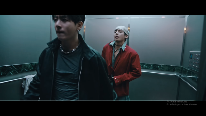 V (BTS) vướng tranh cãi 'chiếm dụng văn hóa' Ảnh 4