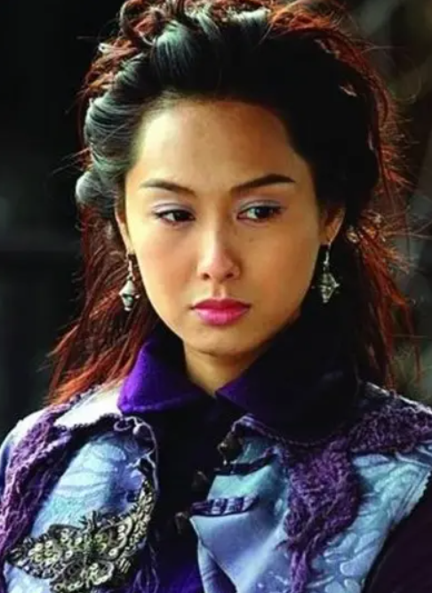 Nhân vật trở thành một trong những nữ chính gây tranh cãi nhất.