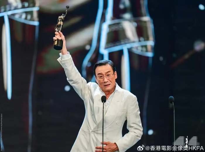 Lương Gia Huy giành giải Nam chính xuất sắc nhất.&nbsp;