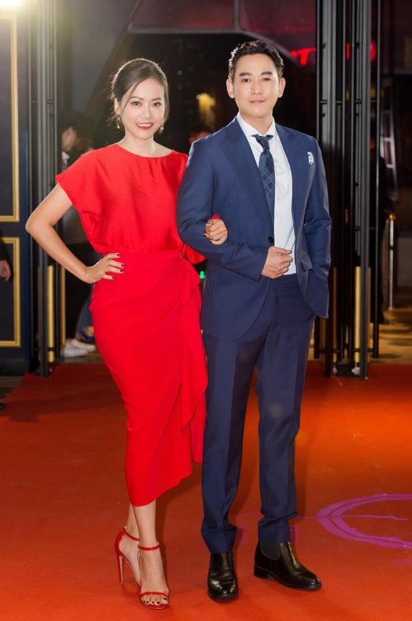 Hứa Vĩ Văn và Hồng Ánh gắn bó hơn 30 năm từ đời đến phim.