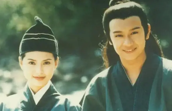 Vương Ngữ Yên và Đoàn Dự trong bộ phim truyền hình kinh điển Thiên Long Bát Bộ (1997) do TVB sản xuất.&nbsp;