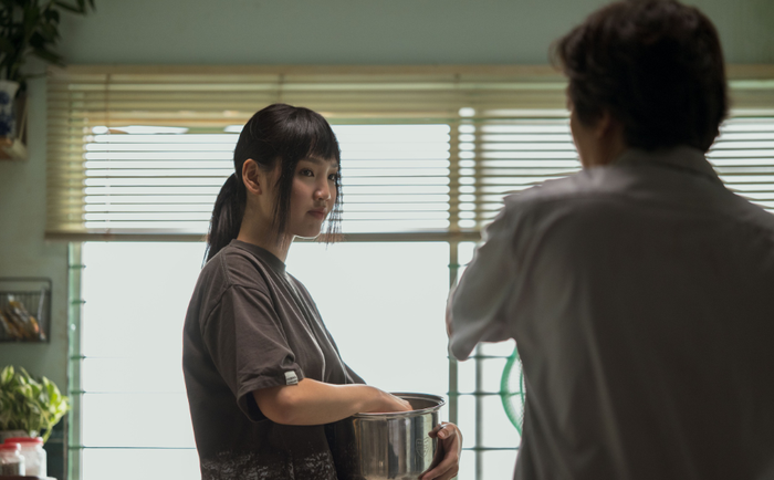 Minh Anh chuyển hướng sang màu sắc đời thường với Nhà ba tôi một phòng.