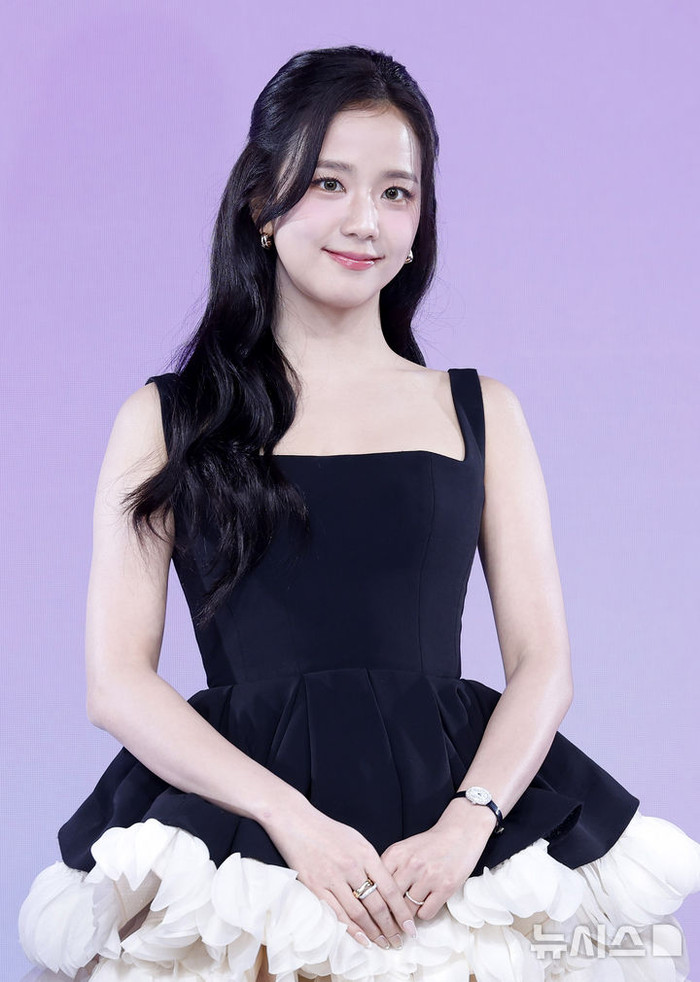 Phía công ty quản lý khẳng định Jisoo không liên quan đến ồn ào đời tư của người thân. Ảnh: Newsis