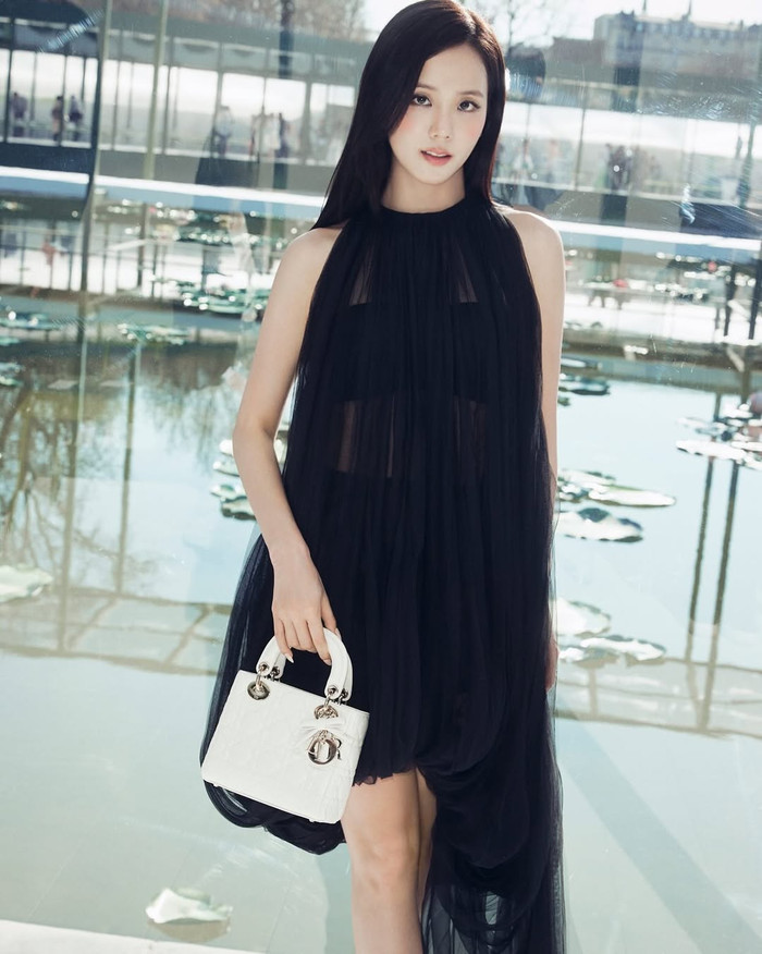 Công ty quản lý của Jisoo có động thái cứng rắn để bảo vệ nữ ca sĩ. Ảnh: IGNV