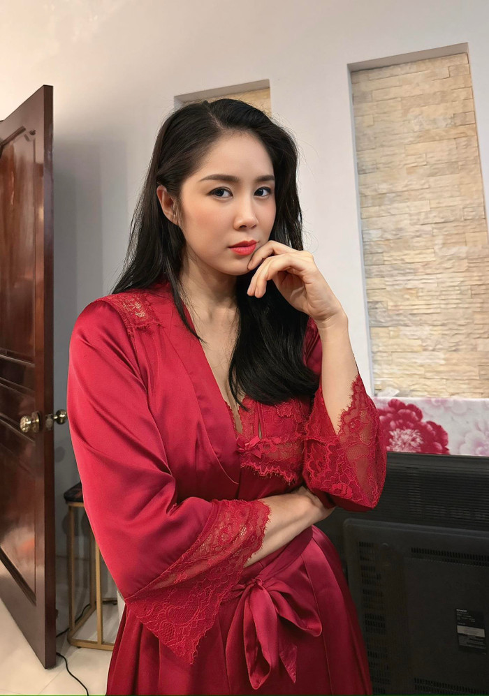 Diễn xuất của Lê Phương cũng được đánh giá cao trong Bóng Ma Hạnh Phúc (Ảnh: FBNV).