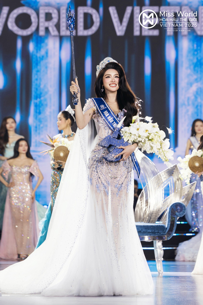 Phương Oanh sẽ có hơn 1 năm trau dồi, hoàn thiện bản thân.