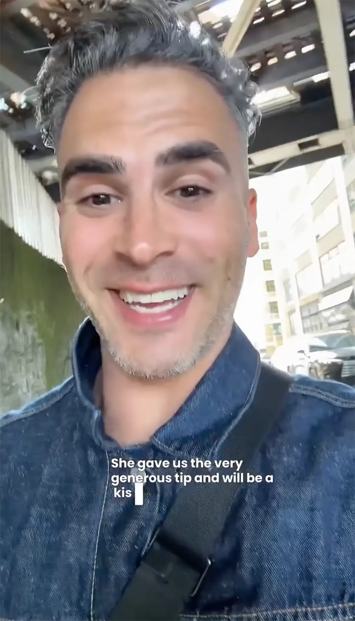 Nhạc sĩ jazz Richie Nuzz đã hé lộ bên trong buổi tối thân mật của Taylor Swift và Travis Kelce mới đây.