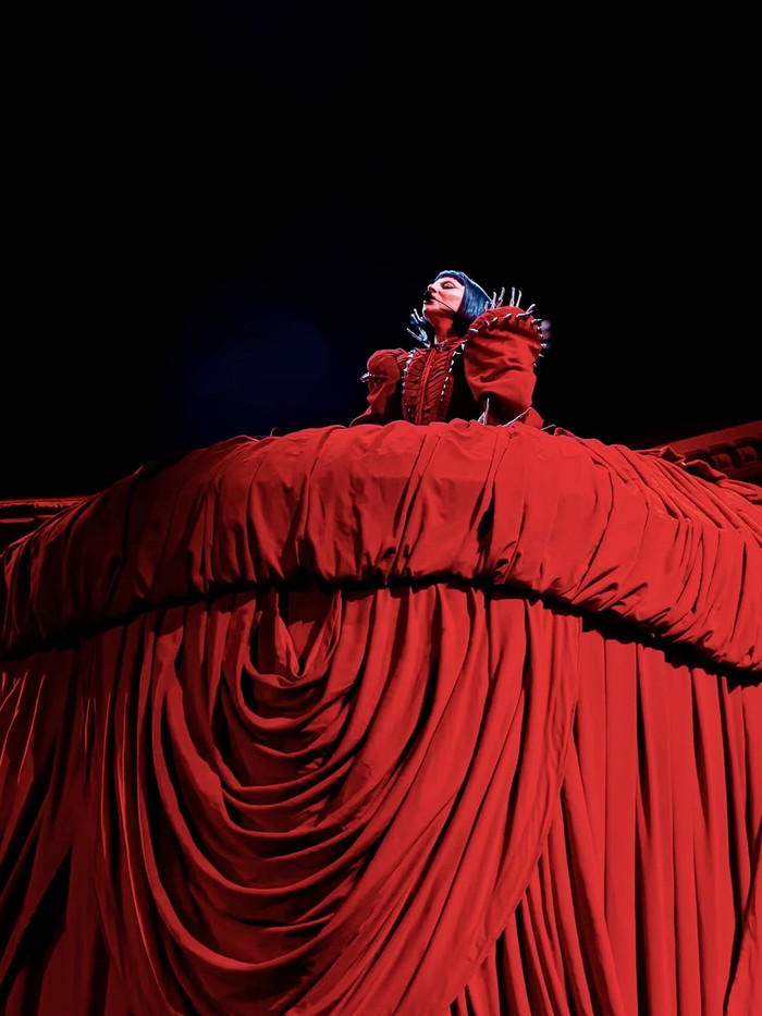 Lady Gaga không thể phá kỷ lục của Taylor Swift Ảnh 1