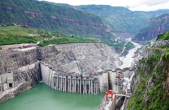 Các đập thủy điện đứng trước nguy cơ tạm dừng hoạt động do biến động mực nước thất thường. Hình ảnh minh hoạ: Đập Khê Lạc Độ.&nbsp;