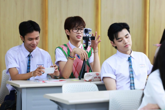 Bộ phim khai thác các vấn đề nhạy cảm trong môi trường học đường.