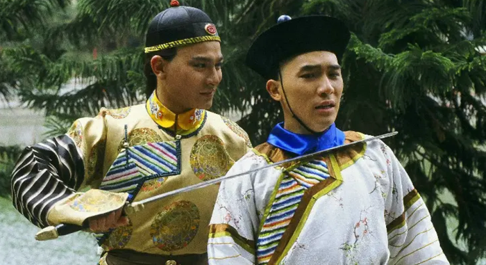 Vi Tiểu Bảo và Khang Hy trong tạo hình Lộc Đỉnh Ký 1984.&nbsp;