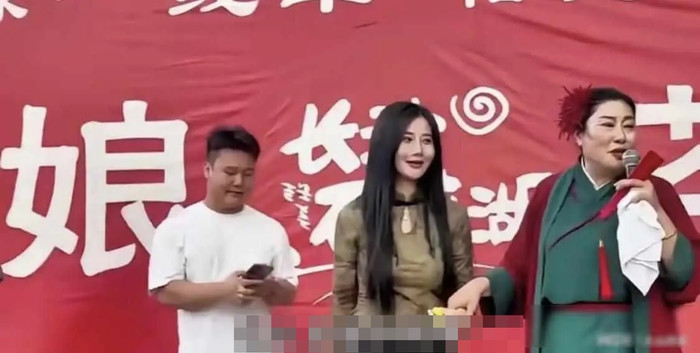 Tham gia show hẹn hò, cô gái 29 tuổi nói một câu khiến trường quay sốc nặng Ảnh 1