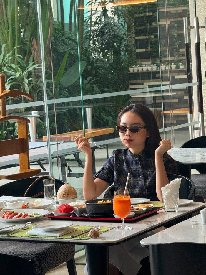 Nhiều khán giả cho rằng Phương Mỹ Chi đang có khoảng thời gian nghỉ ngơi, âm thầm chuẩn bị cho nhiều dự án hứa hẹn bùng nổ trong thời gian tới.