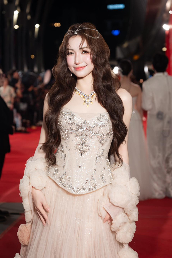 Chính thức dừng lại với Hòa Minzy Ảnh 5