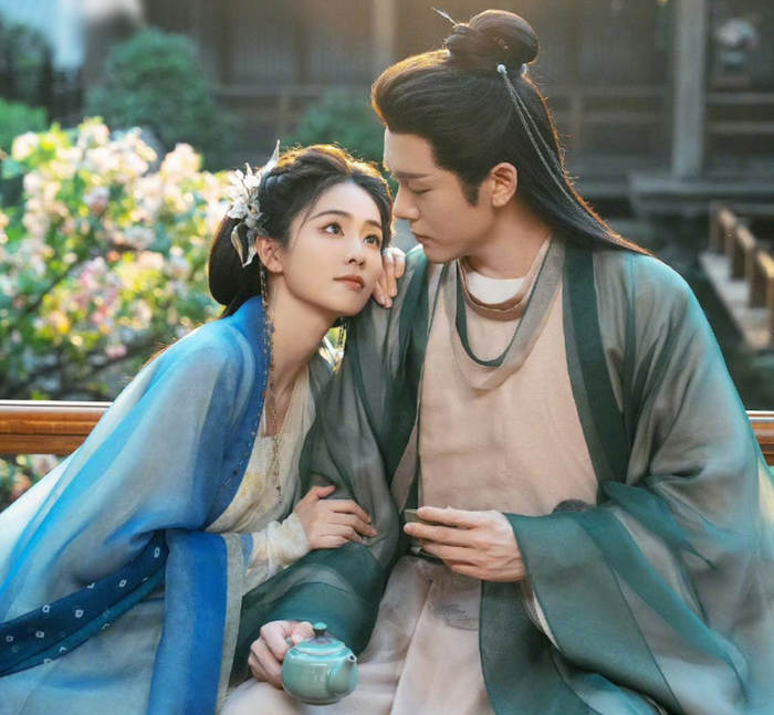 Lý Thanh Nguyệt và Bạch Cửu Tư bị ràng buộc bởi những ân oán từ nhiều kiếp trước. Mối quan hệ của họ trải qua nhiều hiểu lầm và thử thách trong thế giới tiên hiệp. Cuối cùng, mọi khúc mắc được hóa giải, mở ra cái kết đoàn tụ.