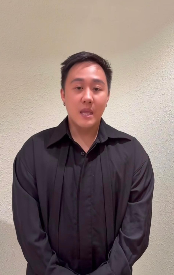 Ca sĩ Trung Quân đăng clip xin lỗi.