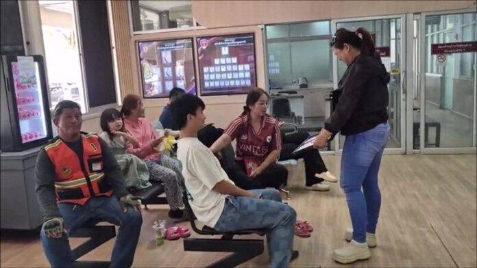 Trúng số độc đắc hơn 4 tỷ đồng, người phụ nữ trả giá đắt sau 8 năm Ảnh 2