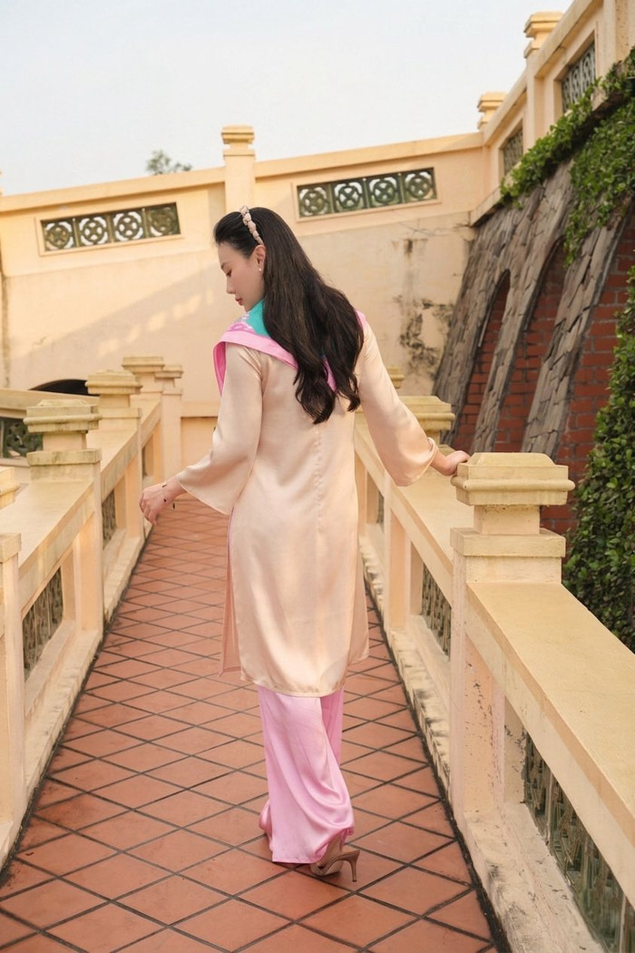 Khán giả cho rằng Phương Oanh dần cân bằng cảm xúc, tích cực kết nối với người hâm mộ thông qua mạng xã hội.