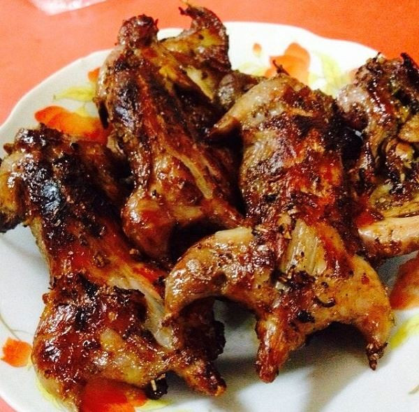 Món chuột đồng nướng.