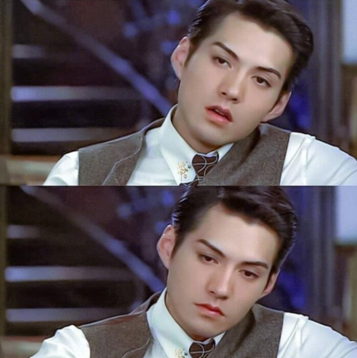 Nghiêm Nghệ Khoan từng được xem là mỹ nam cổ trang hoàn hảo nhất nhóm.