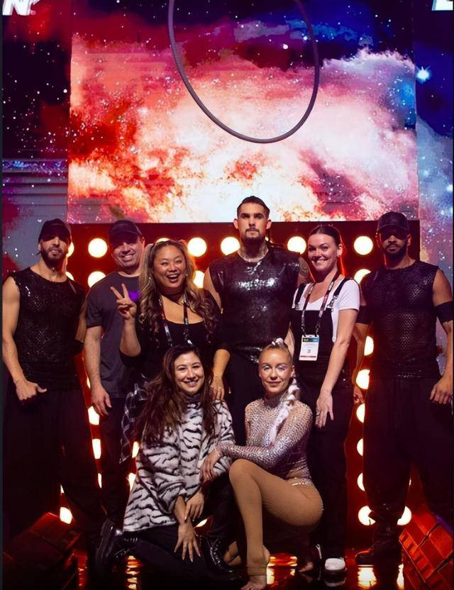 Cô đã tham gia vào các dự án hòa nhạc cho các ca sĩ quốc tế như Demi Lovato, Carrie Underwood và Romeo Santos. (Ảnh: Sohu)