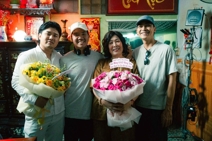 Lên Hương đánh dấu sự trở lại của Hồng Vân với dòng phim tâm lý - gia đình quen thuộc (Ảnh: FBNV)