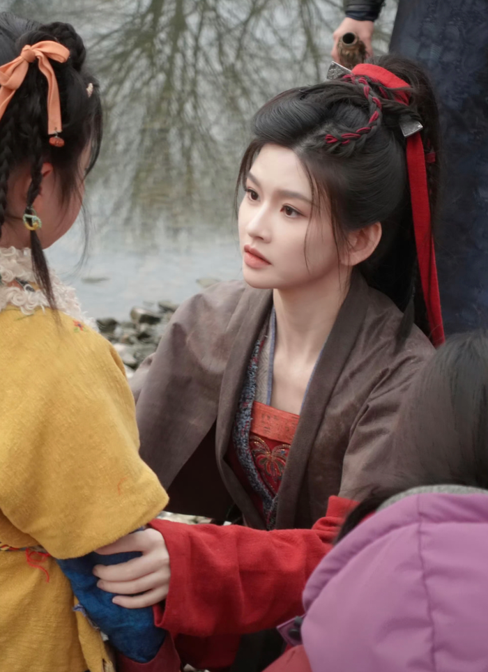 Lâm Tư Ý vào vai &nbsp;Thập Tam Nương trong Trục Ngọc.&nbsp;