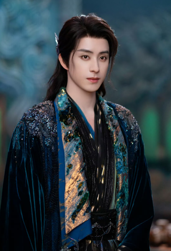 Vị trí thứ 2 thuộc về Ngao Thụy Bằng trong Bạch Nguyệt Phạn Tinh, vào vai yêu thần quyền lực, kiêu ngạo nhưng ẩn chứa nhiều toan tính và cảm xúc phức tạp.