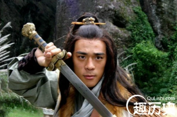 Nhân vật gây tranh luận nhiều nhất về độ 'mờ nhạt' lại là Viên Thừa Chí trong Bích Huyết Kiếm.