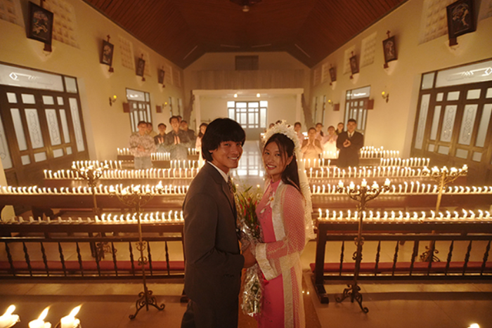 Bộ phim do Lê Thiện Viễn đạo diễn, Lý Minh Thắng sản xuất, từng giữ vị trí số một phòng vé trong nước nhiều tuần liên tiếp.