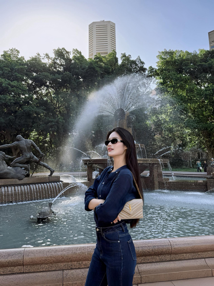 Ý Nhi đang tập trung cho việc học tại Úc.