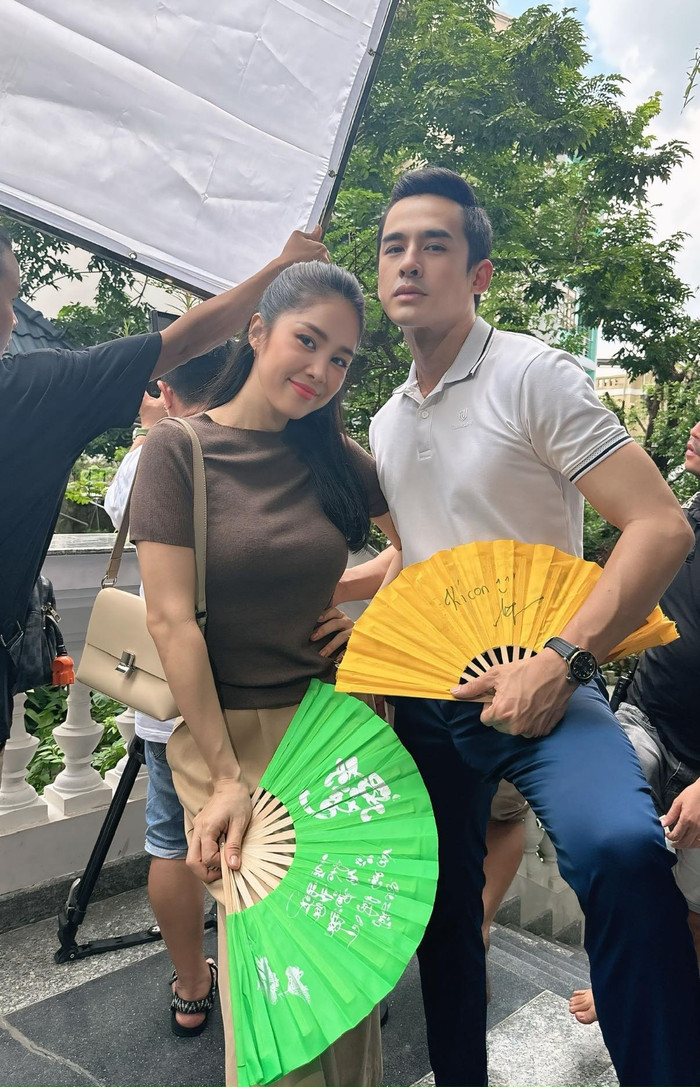 Cảm xúc bức xúc của khán giả thậm chí lan rộng trên mạng xã hội, tạo nên nhiều tình huống viral.