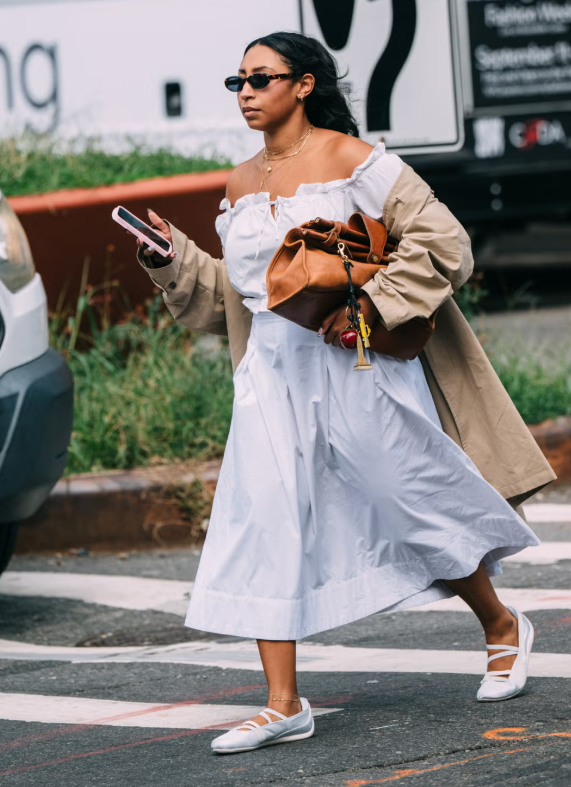 8 bộ trang phục kết hợp giày thể thao ballet Ảnh 4