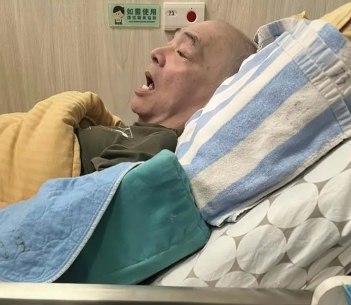 Ca sĩ Trương Vỹ Văn nằm liệt giường, cạn kiệt tiền chữa bệnh Ảnh 4