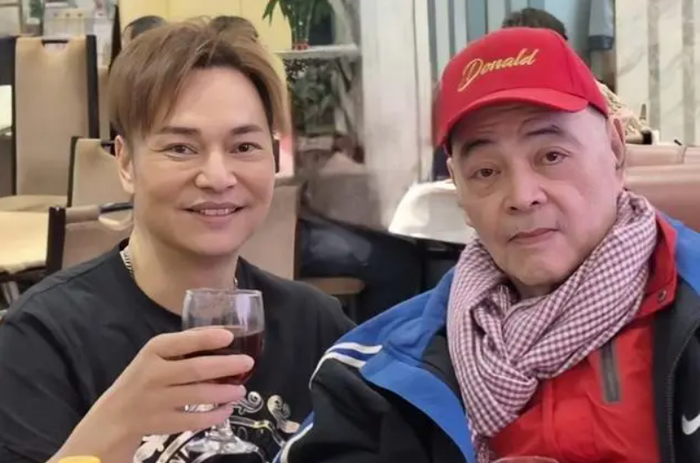 Ca sĩ Trương Vỹ Văn nằm liệt giường, cạn kiệt tiền chữa bệnh Ảnh 5