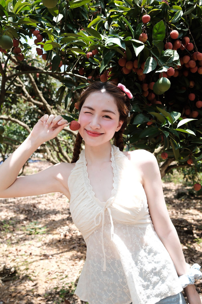 hòa Minzy có tính cách hòa đồng, nhiệt tình với fan.