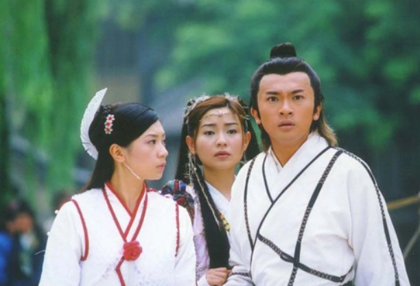 Trong Ỷ Thiên Đồ Long Ký, Trương Vô Kỵ lựa chọn buông bỏ hận thù.