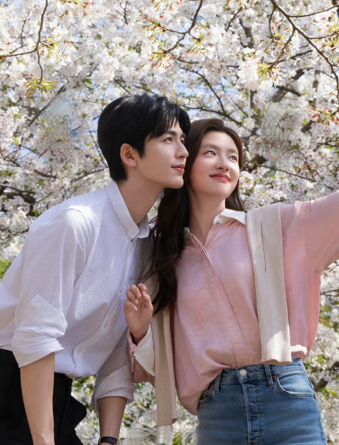 Phim thuộc dòng ngôn tình hiện đại, kết hợp yếu tố y học để tạo điểm nhấn. Câu chuyện phát triển qua quá trình chữa lành cả về thể chất lẫn tinh thần. Nhịp phim không quá nhanh, tập trung vào sự thấu hiểu giữa các nhân vật. Những chi tiết đời sống được khai thác nhằm tăng tính chân thực.&nbsp;