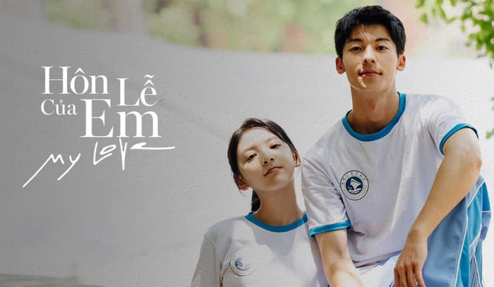 Là câu chuyện liên kết với Vụng Trộm Không Thể Giấu, bộ phim mở rộng thế giới nhân vật quen thuộc. Nội dung tập trung vào những hiểu lầm trong quá khứ và quá trình hàn gắn. Không khí phim mang phần trưởng thành, pha trộn giữa thanh xuân và đời sống sau này. Đây là lựa chọn đáng chú ý với những ai yêu thích nguyên tác.