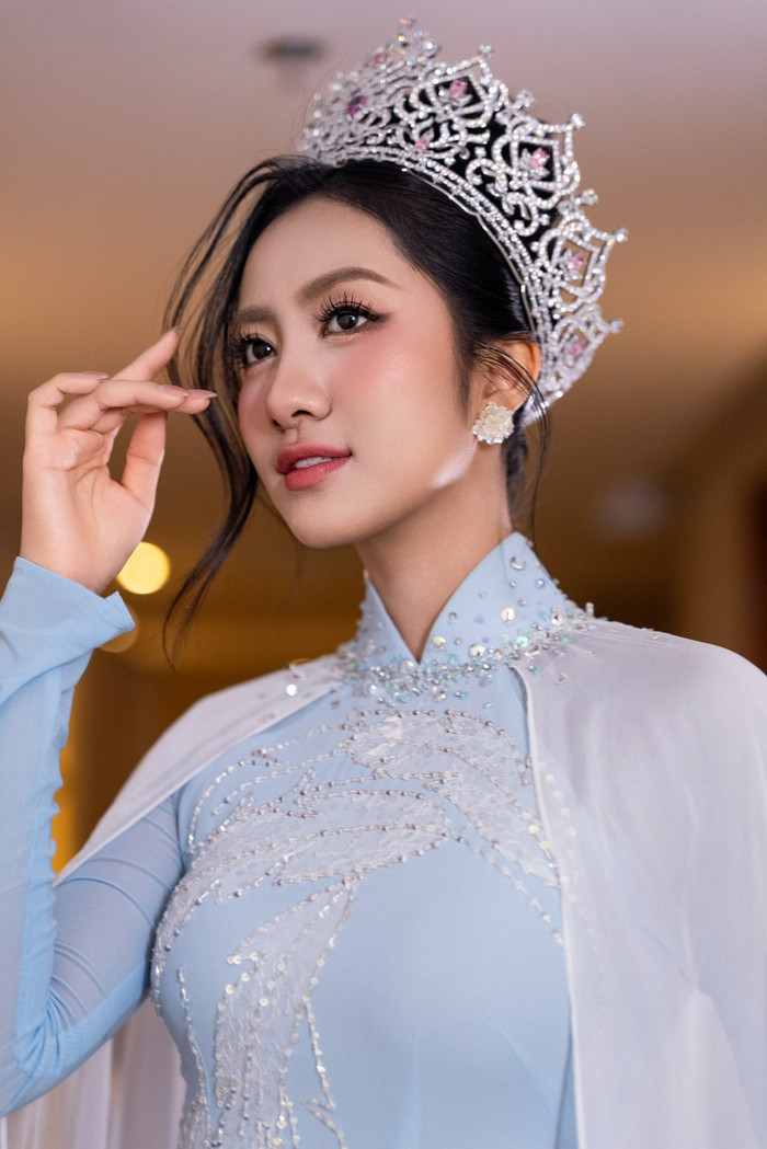 Hà Trúc Linh đăng quang Hoa hậu Việt Nam 2024.