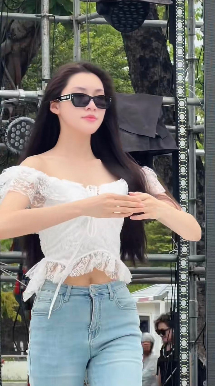 Khoảnh khắc đời thường của người đẹp sinh năm 2003 nhận về nhiều phản hồi tích cực.