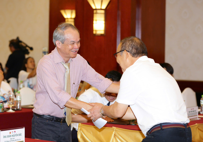 Trong dòng chảy thăng trầm của bóng đá Việt Nam hơn 2 thập kỷ qua, có một cái tên luôn gắn với sự kiên định và tầm nhìn dài hạn, đó là bầu Đức. Ảnh: HAGL FC