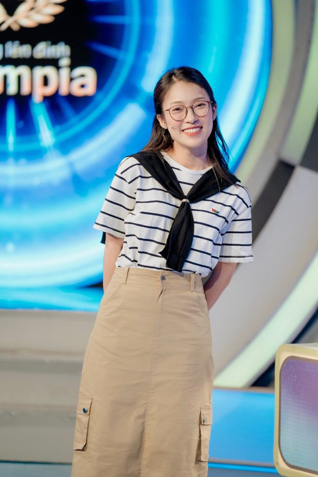 Dù giỏi kiếm tiền, Khánh Vy vẫn lựa chọn lối sống giản dị.