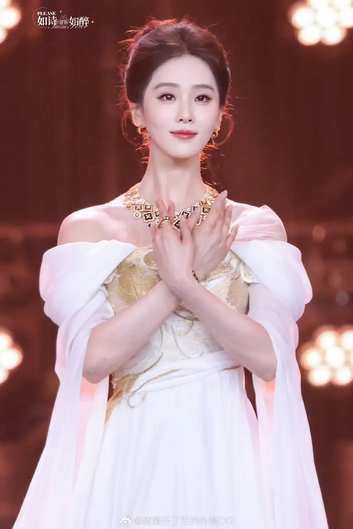 Lưu Thi Thi khoe visual ngọt ngào trong lần xuất hiện mới nhất. Ảnh: Fansite